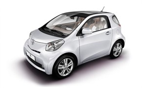 Модельные чехлы на TOYOTA IQ 2008/11-2010/5гг.